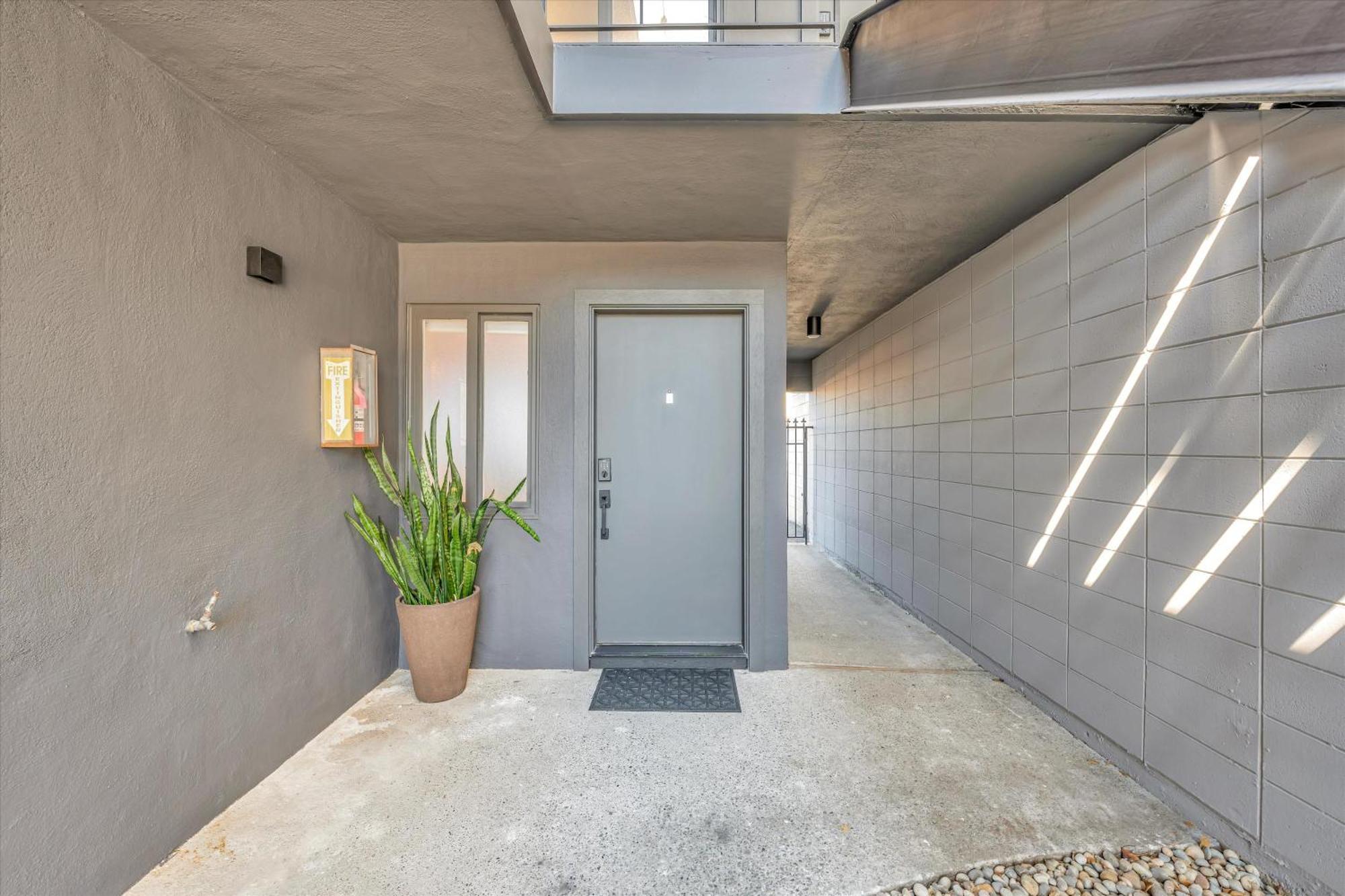 Silicon Valley Stay Apartments Сан Карлос Екстериор снимка